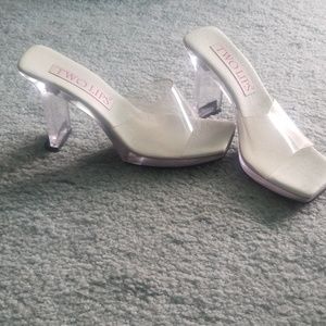 Lucite heels!